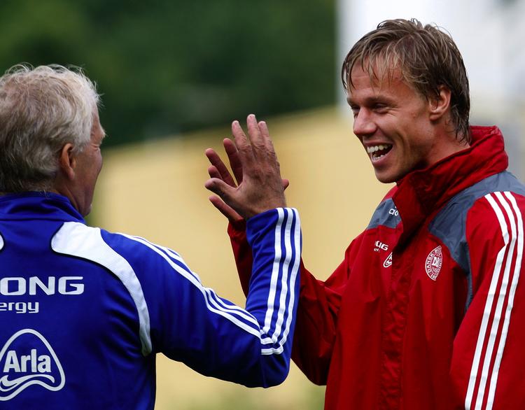 Martin Laursen nåede at spille 53 landskampe for landsholdet. Her ses han sammen med landstræner Morten Olsen under en træning i Helsingør sidste år. 