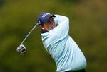 Den irske amatør-golfspiller Shane Lowry er i færd med at gøre arbejdet færdigt i Baltray, Irland, og levere en gedigen overraskelse over for verdenseliten. 