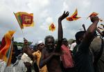 Befolkningen på Sri Lanka har jublet hele dagen, efter at De Tamilske Tigre har opgivet deres kamp. 