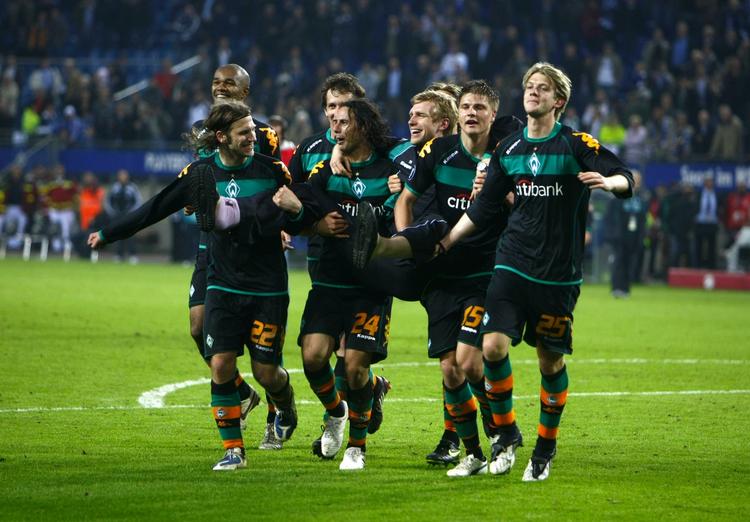 Werder Bremen vandt over Hamburger SV i det tyske semifinaleopgør i Uefa Cuppen. 