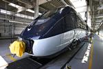 IC4-togene er stadig fyldt med fejl, som dette tog i DSB's klargøringscenter i Kastrup. Det er især softwaren i togene, der volder problemer. 