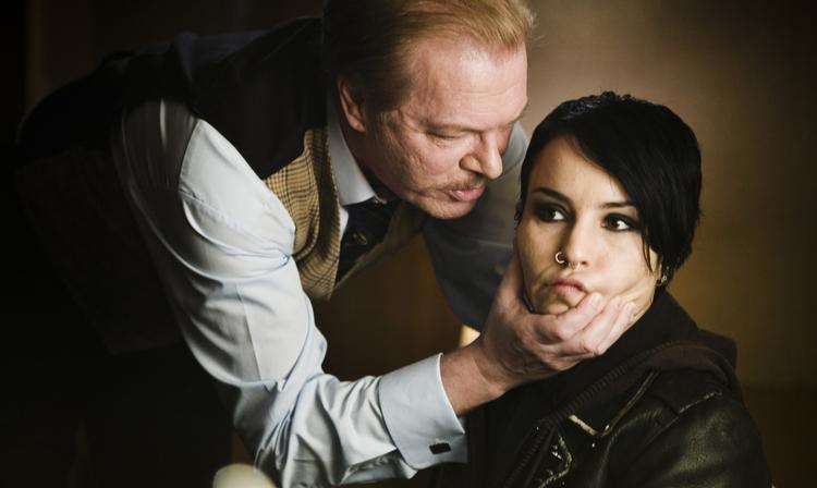Peter Andersson og Noomi Rapace i 'Mænd der hader Kvinder'. Foto fra filmen: STELLA PICTURES 