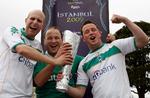 4.500 tyske tilskuere har taget turen til Istanbul, hvor Werder Bremen i aften kan vinde Uefa Cuppen for anden gang. 