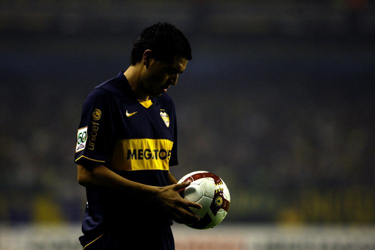 Playmaker Juan Román Riquelme tabte sammen med resten af argentinske Boca Juniors i ottendedelsfinalen i Copa Libertadores. 