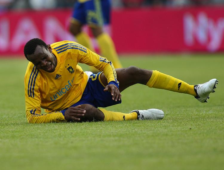 Ousman Jallow havde svært ved at trænge igennem AGF's definsiv, da Brøndby blev slået ud af gulkampen på et fyldt Århus Stadion. 