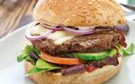 Det ligner en ganske almindelig burger, men bøffen er lavet af svampen fusarium venenatum, ikke af ko. 