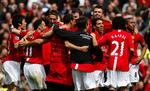 Manchester United-spillere jubler efter mesterskabet blev sikret på hjemmebanen Old Trafford 16. maj. Myndighederne i Rom frygter, at engelske fans vil ende i slagsmål mod blandt andet fanatiske romerske fodboldtilhængere. Arkivfoto. 