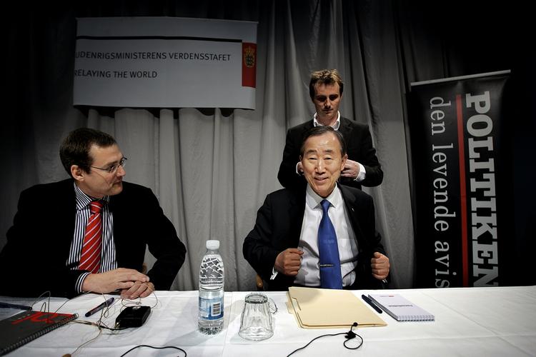 Ban Ki-moon blev blandt andet spurgt til de 52 irakere, der har forskanset sig i Brorson Kirke på Nørrebro i København. 