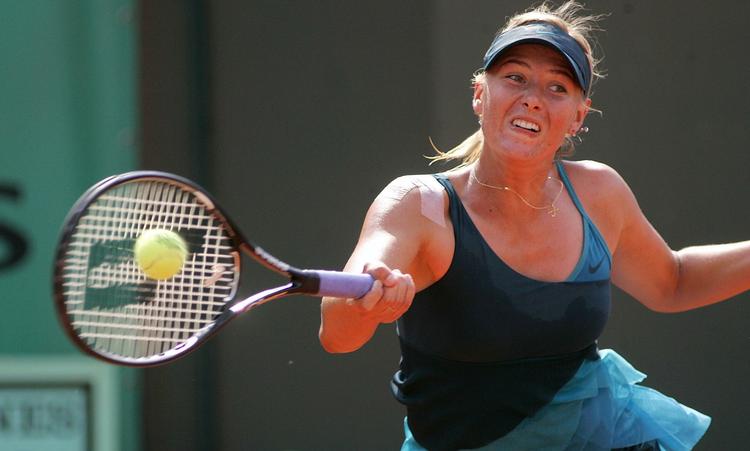 Maria Sharapova har indledt en lang og sej kamp tilbage mod verdenstoppen efter en lang skadespause. 