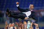 Barcelonas træner Pep Guardiola er fortsat på udkig efter forstærkninger til holdet. Arkivfoto. 
