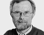 Per Schultz Jørgensen er uddannet skolelærer og efterfølgende cand.psych. og dr. phil. fra Københavns Universitet. 