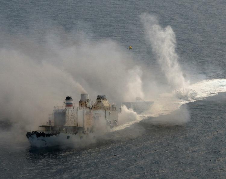 Det amerikanske 2. Verdenskrig-skib The USNS General Hoyt S. Vandenberg blev i går sænket uden for Floridas kyst. Her ender det sine dage som det andet største kunstige rev i verden. 