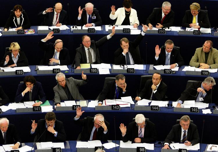 De nyvalgte europaparlamentarikere vil koste tre millioner kroner per snude. 