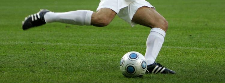 Fodbold er ikke det, der fylder FC Nordjælland-spillernes hoveder lige nu. Jonathan Richters ulykke har fået DBU til at udsætte søndagens superligakamp mellem FCN og AaB. 