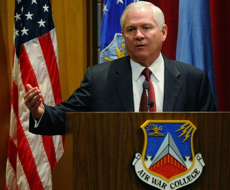 »Vi vil ikke se passivt til, at Nordkorea får kapacitet til at skabe ødelæggelse«, siger USA's forsvarsminister, Robert Gates. 