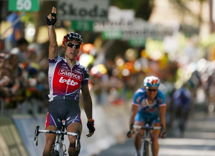 Belgiske Philippe Gilbert var stærkest på næstsidste etapes sidste stigning i Giro d'Italia. 