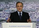 Der er ingen modkandidat til Florentino Perez, som derfor i morgen kan kalde sig præsident for Real Madrid. Perez var præsident for Real Madrid fra 2000 til 2006, hvor han købte en række dyre stjerner til klubben. Arkivfoto. 