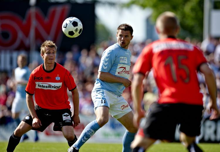 Der var næsten 7.000 tilskuere til kampen mellem SønderjyskE og Esbjerg. 