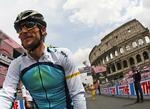 Lance Armstrong ved afslutningen af Giro d'Italia i går. 