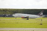 Det går sjældent galt med fly. Her er dog et eksempel på et jettime-fly af typen Boeing 737, der med 145 passagerer måtte nødlande ved Københavns Lufthavn. Alle var uskadte. 