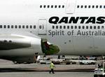 Hul i flyskrog kan være kritiske - især hvis de opstår under uverj. Arkivfoto fra et beskadiget Qantas-fly, hvor der gik hul under en flyvning til Australien. 