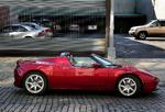Tesla Roadster viser, at en elbil sagtens kan være fræk og lokkende. Den er til salg allerede nu. Pris ca. 960.000 kroner. 