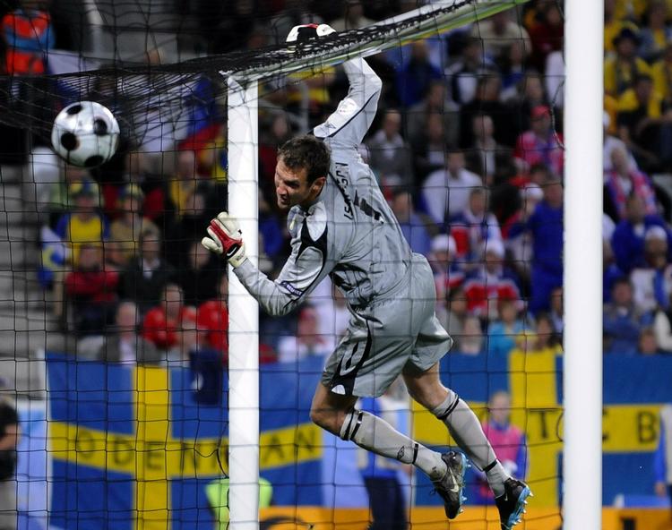 Andreas Isaksson har spillet 61 landskampe siden han fik debut i 2002. Arkivfoto. 