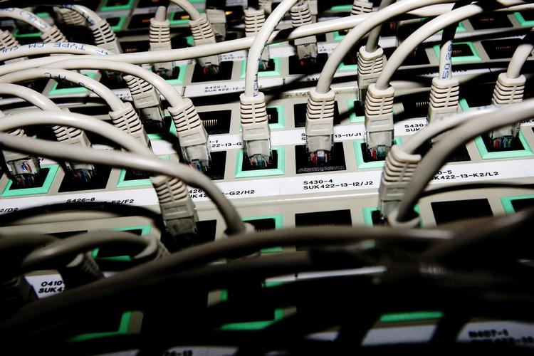 Aftalen mellem teleselskaberne og rettighedshaverne skal udmøntes i et såkaldt piratnævn, der skal sende de første advarsler ud til telekunder, der bryder loven om ophavsret. Piratnævnet skal fungere som mellemled mellem teleselskaberne og rettighedshaverne i IFPI. 