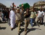 FN mener, at det centrale Irak er for farligt til, at Danmark kan sende flygtninge tilbage til området. I dag begravede Bagdads borgere ofrene for en bombe, der i går dræbte syv og sårede 30 andre. 