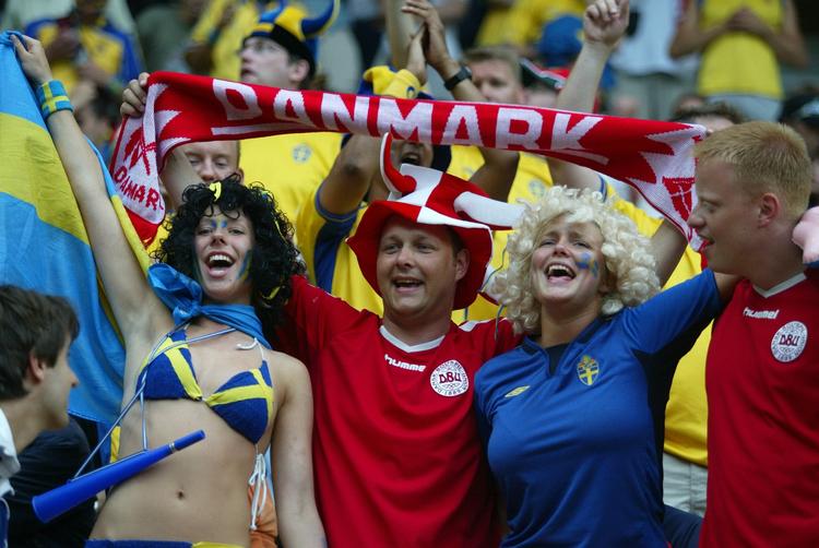 Også når det handler om spil, er danskerne mere troløse end svenskerne. Arkivfoto. 