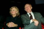 Glenys Kinnock sammen med sin mand, den tidligere Laborleder, Neil Kinnock. Deres søn, Stephen, er gift med Helle Thorning-Schmidt. 