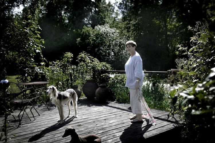 En have skal anlægges med forgrunde og baggrunde, der bytter plads, når man bevæger sig igennem den, siger Ghita Nørby. 