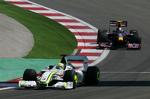 Jenson Button overhalede allerede på første omgang Sebastian Vettel og holdt føringen resten af løbet. 