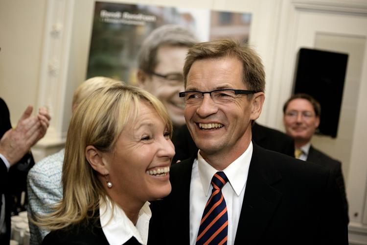»Nej, jeg synes, vi har ført en kanon valgkamp. Men jeg vil gerne rose Morten Messerschmidt - han har gjort det fremragende, og det er flot, hvad han har præsteret«, siger Bendtsen. 
