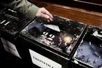 Exit polls viste en lav stemmeprocent i søndags, og det fik mange til at gå til valgstederne, så tronfølgeloven ikke faldt. Arkivfoto 