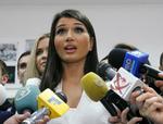 Rumæniens svar på Paris Hilton, Elena Basescu, er valgt til Europaparlamentet. 