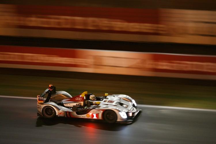 Allan McNish i Audi nr. 1, som han deler med Tom Kristensen og Rinaldo Capello. Sidste års vindertrio var hurtigst i træningen. Foto: Audi 