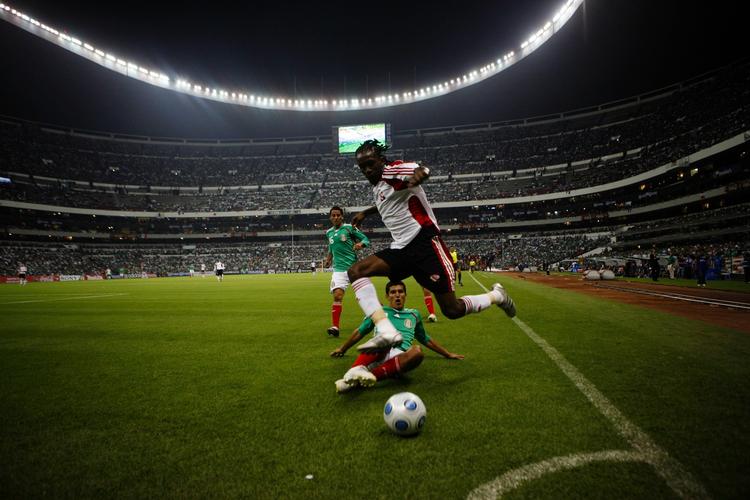 Mexico sejrede hjemme på Aztec stadion mod Trinidad og Tobago. 