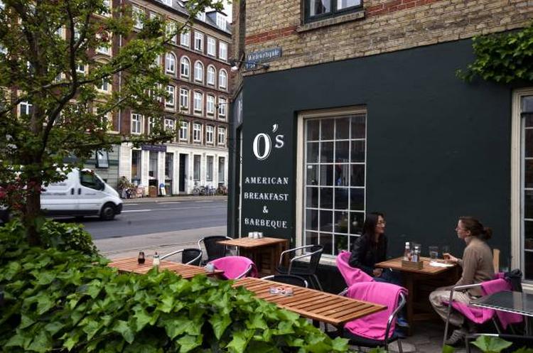 O's mad er  glimrende uden på nogen måde at være udfordrende, men stemningen er der  ikke noget i vejen med.  Foto: Jacob Ehrbahn 