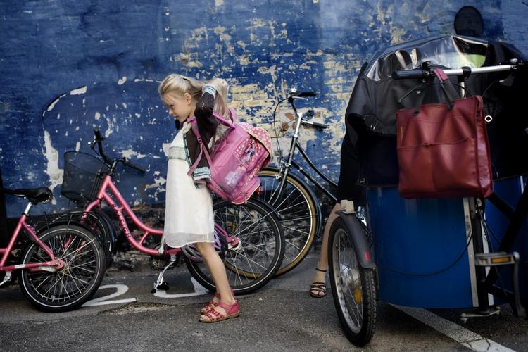 Efter sommerferien vil over 70 skoler få tilknyttet undervisningsassistenter. (Arkivfoto) 