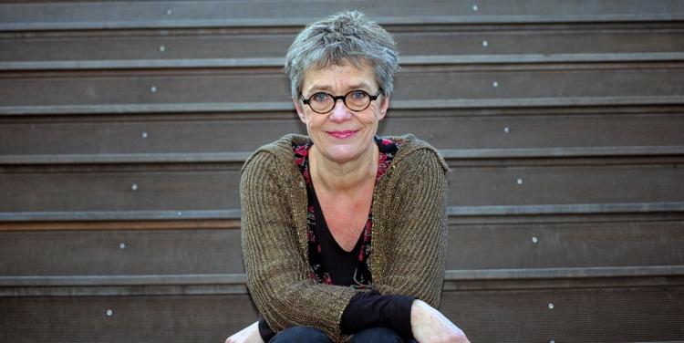 fødselar. Klaverprofessor Anne Ølands fødselsdagskoncert i anledning af 60 passerede somre var et piskende stormvejr fra begyndelse til slutning. PR-foto. 