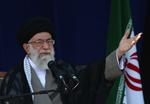 Irans øverste åndelige leder, Ayatollah Ali Khamenei beordrer alle iranere til at acceptere valgsejren til den siddende præsident. Også de unge, som er stødt sammen med politiet i Teherans gader. 