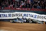 Nicki Pedersen slog et hul på ballen, da han styrtede under sit andet heat. Alligevel kom han på cyklen igen, indtil den punkterede i semifinalen. 