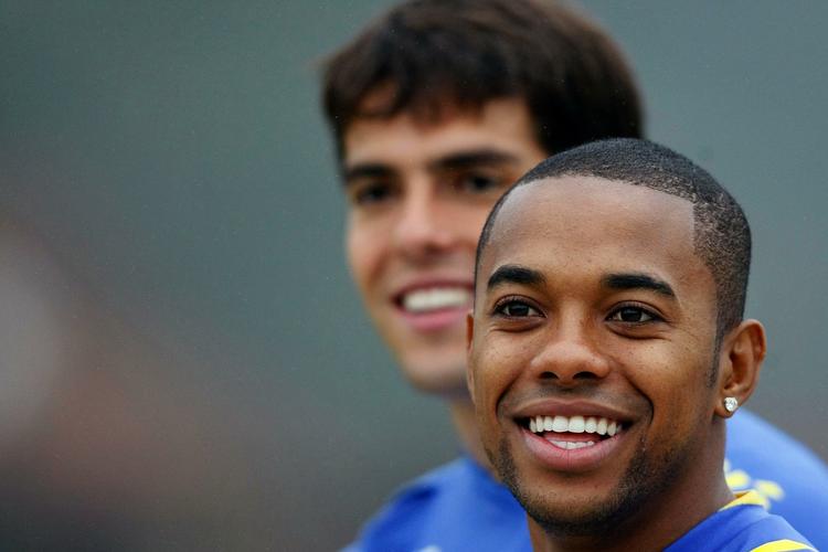 En kommende og en tidligere Real Madrid-spiller, Kaka og Robinho, spiller sammen på det brasilianske hold ved Confederations Cup. Arkivfoto. 