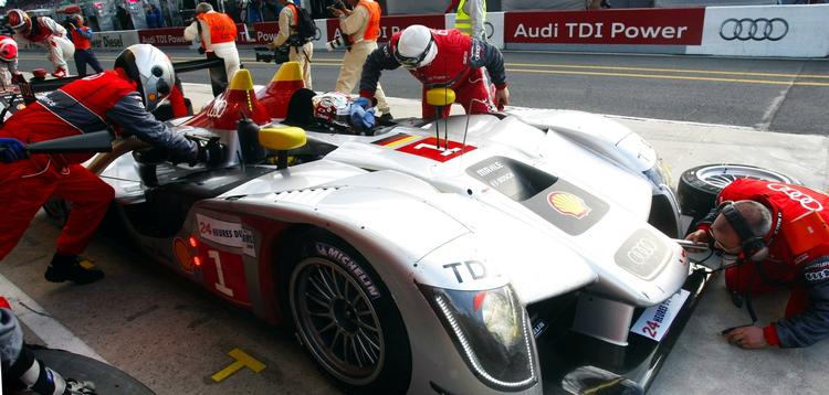 Audi har haft usædvanlig mange problemer med racerne i årets Le Mans. 
