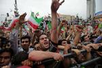 Iranerne bruger internettet til at fortælle hinanden og omverdenen om situationen. 