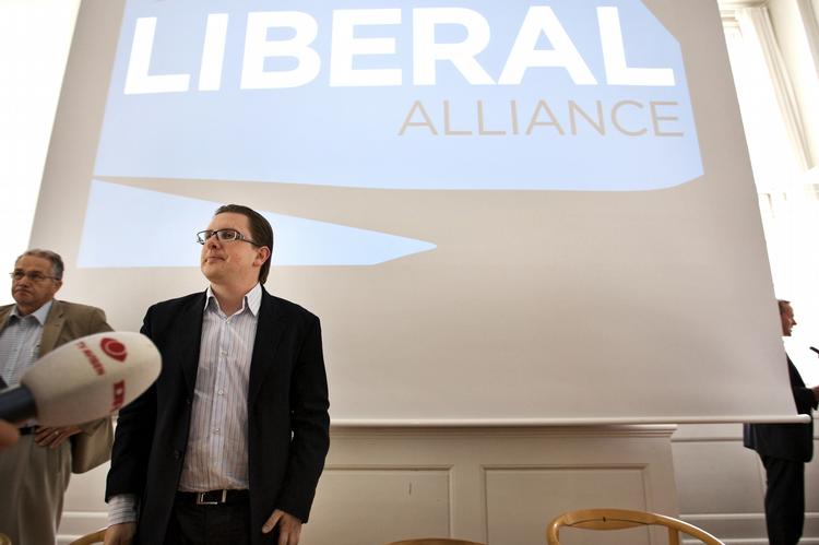 Simon Emil Ammitbøll fortalte på et pressemøde i dag, at han går ind i Liberal Alliance. 