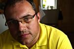 Efter overfaldet var der mange, der viste deres sympati for 38-årige Martin Beck Petersen og hustruen Tina. Politiet valgte at sigte Martin Beck Petersen. 