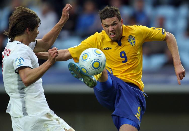 Svenske Marcus Berg i aktion i svenskernes 5-1-sejr over Hviderusland i den indledende pulje ved U21-EM i Sverige. Arkivfoto. 