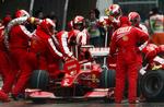 Fra næste sæson skal der ikke fyldes benzin på Formel 1-racerne under et grandprix. Arkivfoto. 